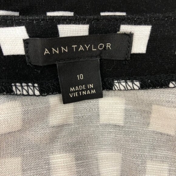 ANN TAYLOR BLACK & WHIITE WRAP AROUND DRESS 10 - Picture 6 of 7